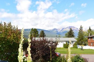 Photo 4: 4042 9TH Avenue in Smithers: Smithers - Town House for sale in "Walnut Park" (Smithers And Area (Zone 54))  : MLS®# R2487827