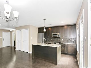 Photo 4: 526 Geary Crescent in Saskatoon: Hampton Village Residential for sale : MLS®# SK945308