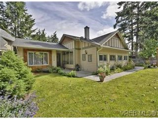 Photo 1: 3006 Glen Lake Rd in VICTORIA: La Glen Lake House for sale (Langford)  : MLS®# 577436