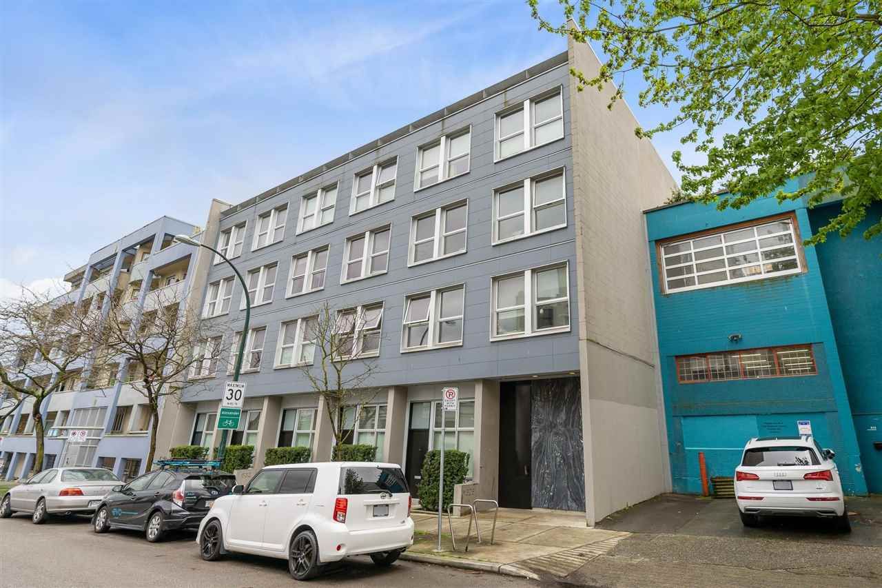 Main Photo: 205 626 ALEXANDER Street in Vancouver: Strathcona Condo for sale in "626 ALEXANDER" (Vancouver East)  : MLS®# R2575719