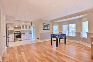 Photo 10: 2407 Taylorwood Drive in Oakville: Iroquois Ridge North House (2-Storey) for sale : MLS®# W3604780