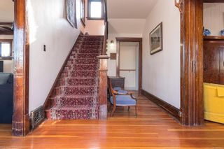 Photo 3: 138 Linden Ave in Victoria: Vi Fairfield West House for sale : MLS®# 953062