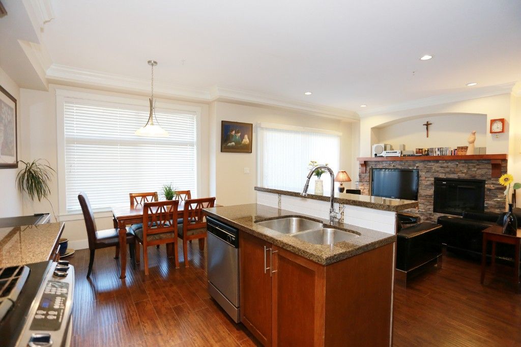 Photo 7: Photos: 54 22225 50 Avenue in Langley: Murrayville Townhouse for sale in "MURRAY'S LANDING" : MLS®# R2024301