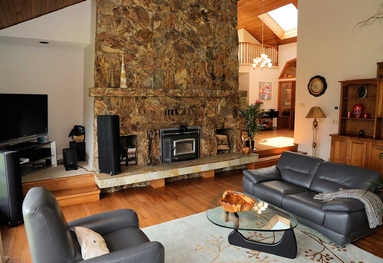 Photo 13: Photos: 43250 OLD ORCHARD Road in Chilliwack: Chilliwack Mountain House for sale : MLS®# R2461438