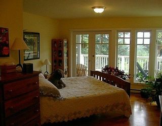 Photo 3: 1320 HILLCREST Road in Bowen Island: Home for sale : MLS®# V596941