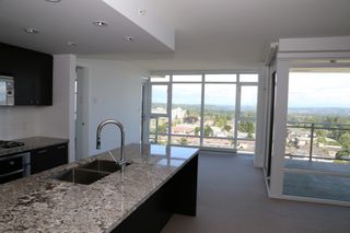 Photo 6: 1606 1455 GEORGE Street: White Rock Condo for sale in "AVRA" (South Surrey White Rock)  : MLS®# R2167234