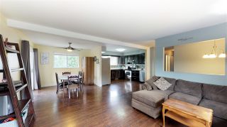 Photo 2: 2601 MCMILLAN Road in Abbotsford: Abbotsford East House for sale : MLS®# R2379905