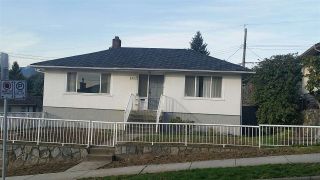 Photo 1: 4207 GRAVELEY STREET in Burnaby: Willingdon Heights House for sale (Burnaby North)  : MLS®# R2040003