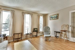 Photo 4: 1916 65 Street NE in Calgary: Pineridge House for sale : MLS®# C4177761