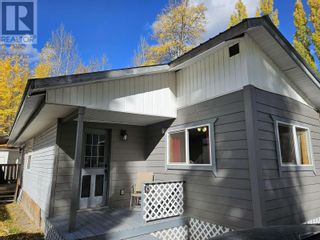 Photo 1: 18 2155 COMMODORE CRESCENT in Williams Lake: House for sale : MLS®# R2857042