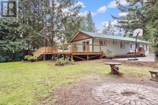 Photo 1: 1324 Anderton Rd in Comox: House for sale : MLS®# 952734