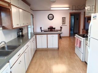 Photo 4: 2359 Athol Road in Springhill: 102S-South of Hwy 104, Parrsboro Residential for sale (Northern Region)  : MLS®# 202218328