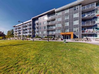 Photo 2: 520 10838 WHALLEY Boulevard in Surrey: Bolivar Heights Condo for sale (North Surrey)  : MLS®# R2881731