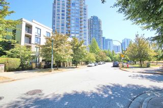 Photo 27: 1507 3663 CROWLEY Drive in Vancouver: Collingwood VE Condo for sale in "LATTITUDE BY BOSA" (Vancouver East)  : MLS®# R2720992