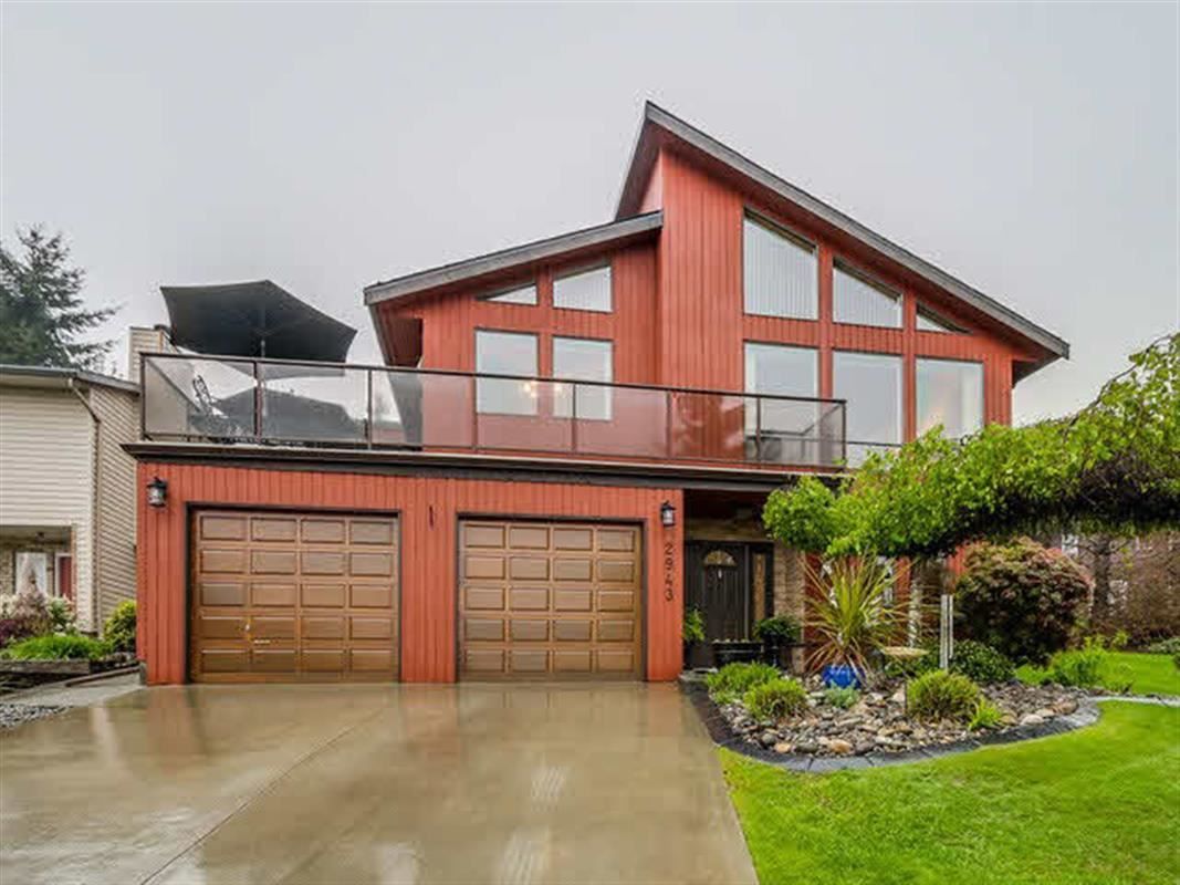 Main Photo: 2943 KEETS Drive in Coquitlam: Ranch Park House for sale : MLS®# R2413200