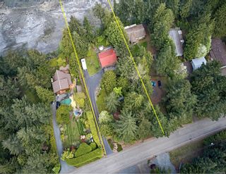 Main Photo: 7702 Ships Point Rd in Fanny Bay: CV Union Bay/Fanny Bay House for sale (Comox Valley)  : MLS®# 903583