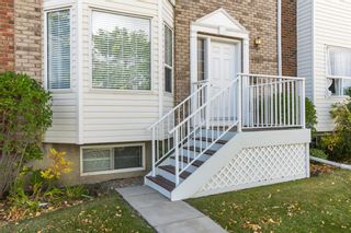 Photo 3: 181 CITADEL Drive NW in Calgary: Citadel Row/Townhouse for sale : MLS®# A1037216