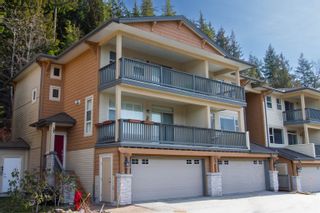 Photo 1: 16 1026 GLACIER VIEW Drive in Squamish: Garibaldi Highlands Townhouse for sale in "SEASONVIEW" : MLS®# R2755638