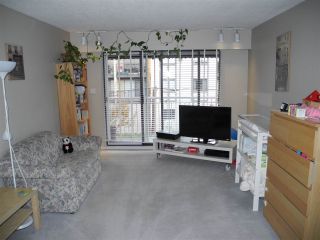 Photo 4: 308 306 W 1ST STREET in North Vancouver: Lower Lonsdale Condo for sale : MLS®# R2068428