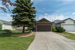 Photo 1: 111 Royal Oak Drive in Winnipeg: Whyte Ridge Residential for sale (1P)  : MLS®# 1901436