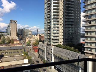 Photo 5: 1001 828 AGNES Street in New Westminster: Downtown NW Condo for sale in "WESTMINSTER TOWERS" : MLS®# R2106418