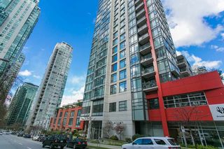 Photo 19: 304 1211 MELVILLE Street in Vancouver: Coal Harbour Townhouse for sale in "The Ritz" (Vancouver West)  : MLS®# R2142281