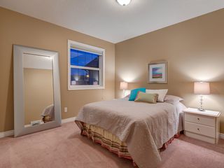 Photo 28: 311 Cresthaven Place SW in Calgary: Crestmont House for sale : MLS®# c4015009