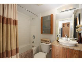 Photo 8: # 2202 1199 SEYMOUR ST in Vancouver: Downtown VW Condo for sale in "BRAVA" (Vancouver West)  : MLS®# V1033200