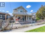 Main Photo: 597 BURNS Street in Penticton: House for sale : MLS®# 10309962