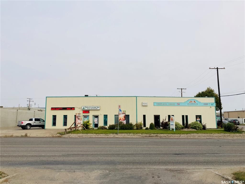 Main Photo: 3 2302 C Avenue North in Saskatoon: Airport Business Area Commercial for lease : MLS®# SK920207
