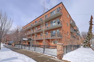 Photo 1: 418 808 Royal Avenue SW in Calgary: Lower Mount Royal Apartment for sale : MLS®# A2035156