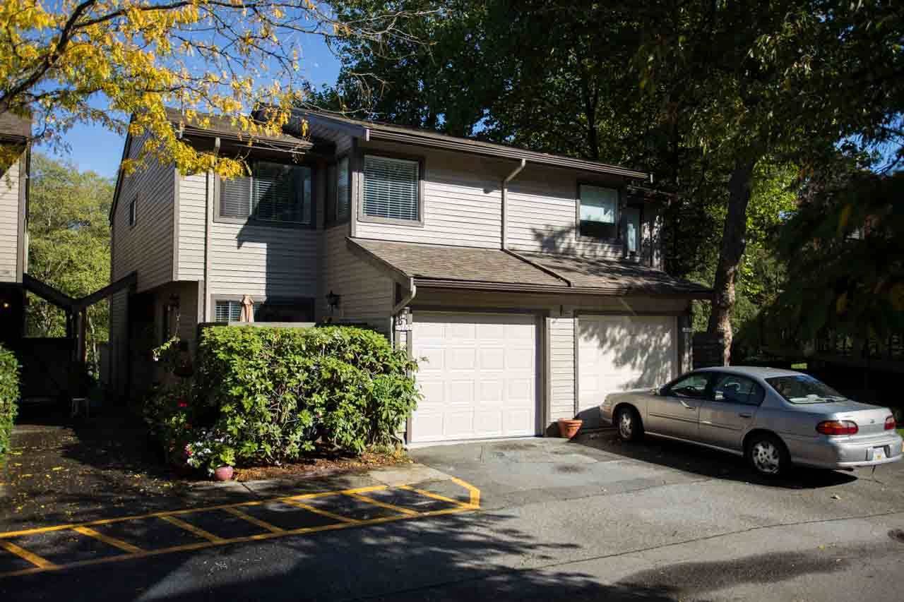 Main Photo: 5757 MAYVIEW Circle in Burnaby: Burnaby Lake Townhouse for sale (Burnaby South)  : MLS®# R2008850