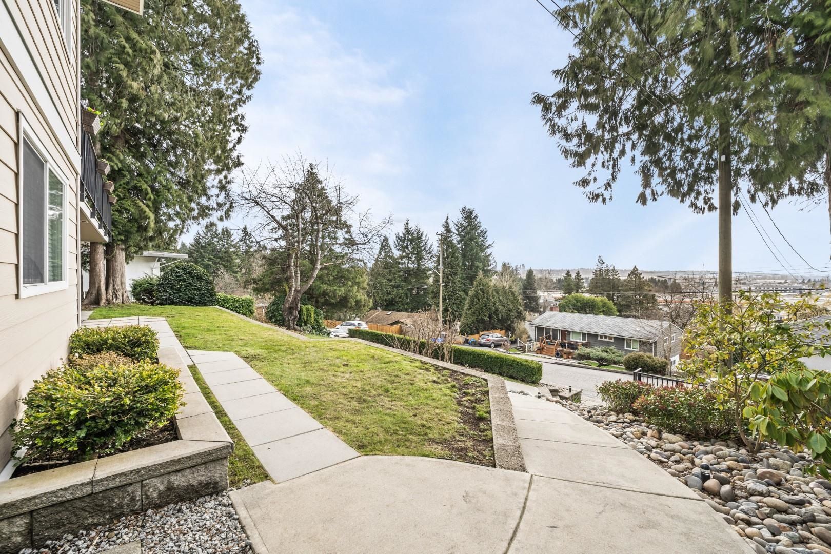 Photo 3: Photos: 1699 SHERIDAN AVENUE in Coquitlam: Central Coquitlam House for sale : MLS®# R2650598