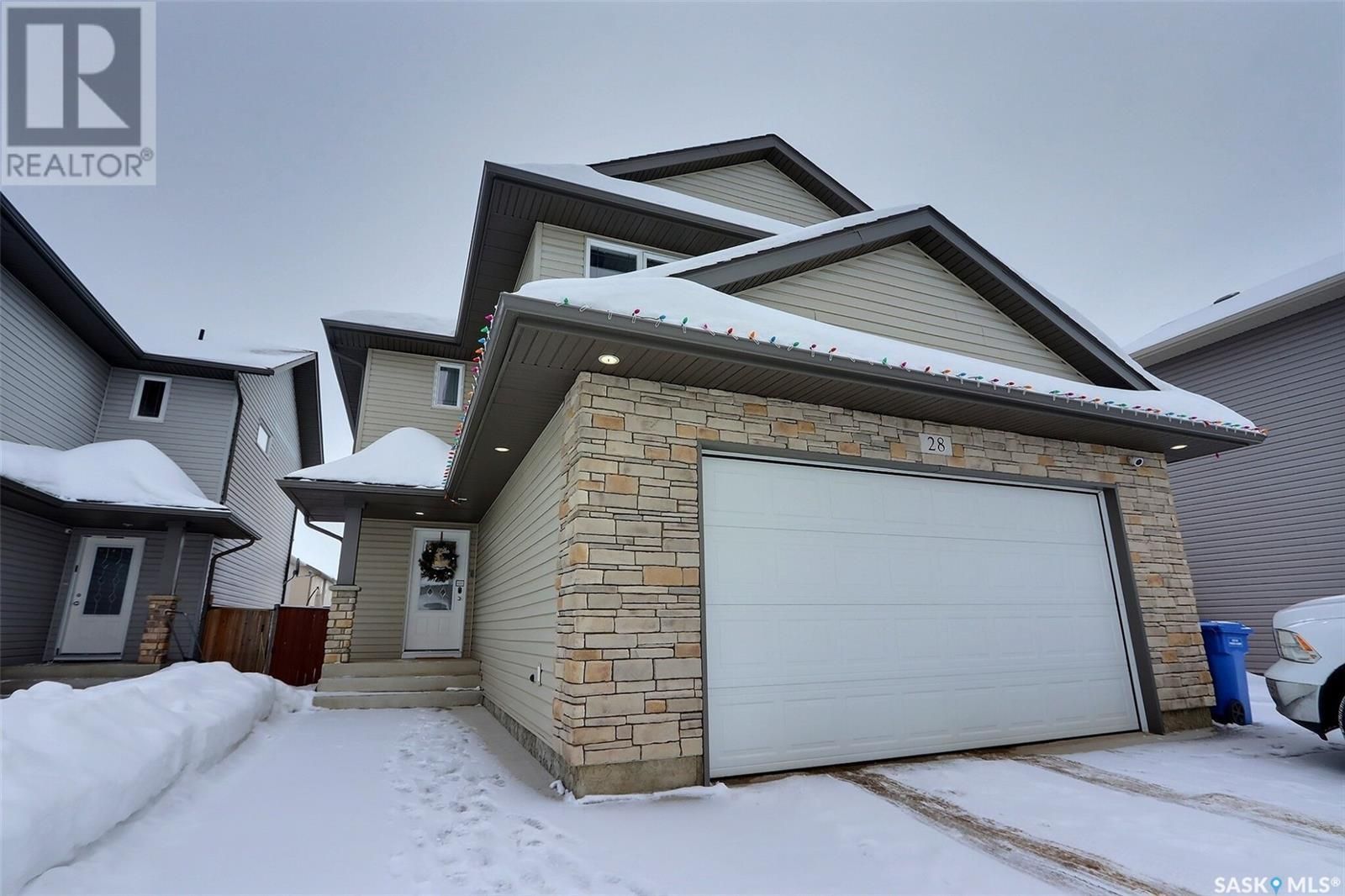 Main Photo: 28 Jack Matheson CRESCENT in Prince Albert: House for sale : MLS®# SK919206