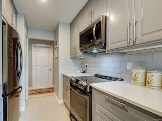 Photo 10: 309 2550 Bevan Ave in Sidney: Si Sidney South-East Condo for sale : MLS®# 906656