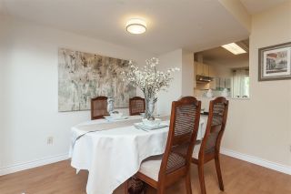 Photo 5: 69 9368 128 Street in Surrey: Queen Mary Park Surrey Townhouse for sale in "Surrey Meadows" : MLS®# R2398417
