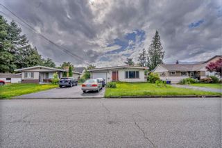 Main Photo: 10169 FAIRVIEW Drive in Chilliwack: Fairfield Island House for sale in "FAIRFIELD ISLAND" : MLS®# R2889461