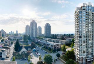 Photo 3: 1307 7328 ARCOLA Street in Burnaby: Highgate Condo for sale in "ESPRIT" (Burnaby South)  : MLS®# R2784438