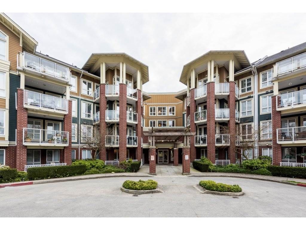 Main Photo: 416 14 E ROYAL Avenue in New Westminster: Fraserview NW Condo for sale in "Victoria Hill" : MLS®# R2247174