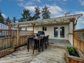 Photo 18: 4123 Holland Ave in Saanich: SW Strawberry Vale House for sale (Saanich West)  : MLS®# 866922