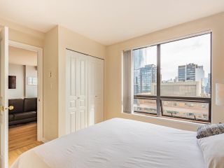 Photo 3: 2403 1189 HOWE Street in Vancouver: Downtown VW Condo for sale in "The Genesis" (Vancouver West)  : MLS®# R2592204