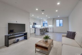 Photo 6: 156 Harringay in Irvine: Residential for sale (GP - Great Park)  : MLS®# OC22035525
