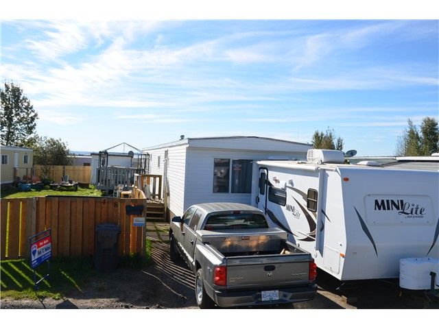 Photo 2: Photos: 48 8420 N ALASKA Road in Fort St. John: Fort St. John - City SE Manufactured Home for sale in "PEACE COUNTRY MHP" (Fort St. John (Zone 60))  : MLS®# N230672