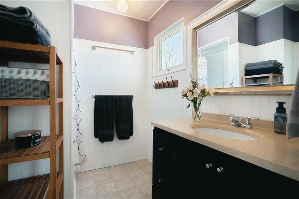 Photo 22: Photos: 1714 Chancellor Drive in Winnipeg: Waverley Heights Residential for sale (1L)  : MLS®# 202208250