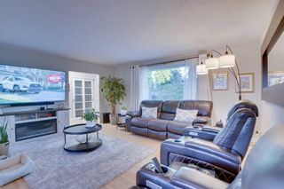 Photo 6: 2302 6 Street NE in Calgary: Winston Heights/Mountview Detached for sale : MLS®# A2140970