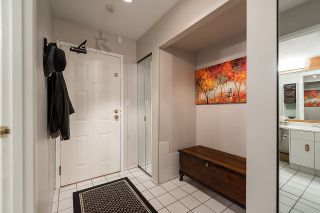Photo 2: 202 1665 ARBUTUS Street in Vancouver: Kitsilano Condo for sale in "THE BEACHES" (Vancouver West)  : MLS®# R2094713