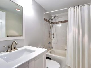 Photo 14: 1903 888 HAMILTON Street in Vancouver: Downtown VW Condo for sale in "Rosedale Garden" (Vancouver West)  : MLS®# R2859024