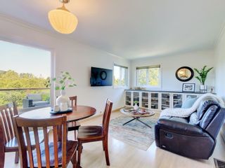 Photo 5: 982 Meadowview Pl in Saanich: SW Northridge House for sale (Saanich West)  : MLS®# 931094