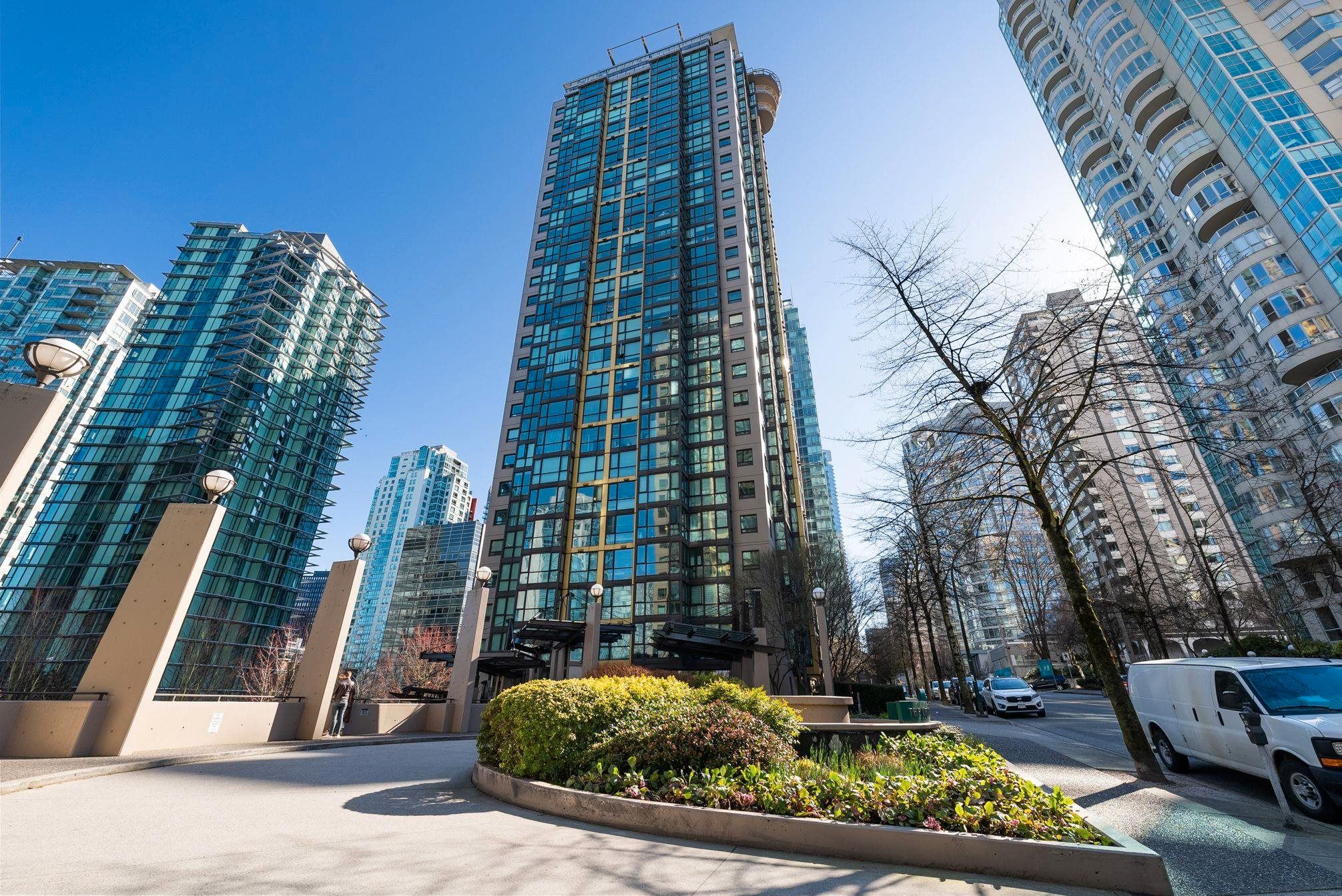 Main Photo: 1506 1331 ALBERNI Street in Vancouver: West End VW Condo for sale (Vancouver West)  : MLS®# R2661429