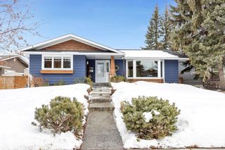 Photo 1: 135 Parkvalley Drive SE in Calgary: Parkland Detached for sale : MLS®# A2034937